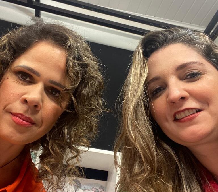 A psicóloga Mariana Nevz e a jornalista Maria Augusta falam sobre terapias Integrativas e complementares