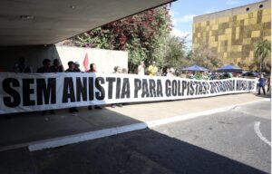 Leia mais sobre o artigo Projeto de anistia pretende acobertar criminosos que lesam a pátria, defendem juristas