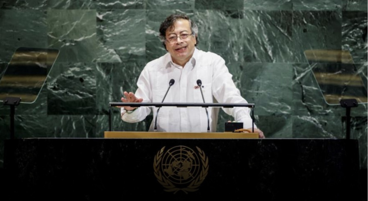 No momento, você está visualizando Petro propõe à ONU “unir exércitos e armas para libertar a Palestina” 