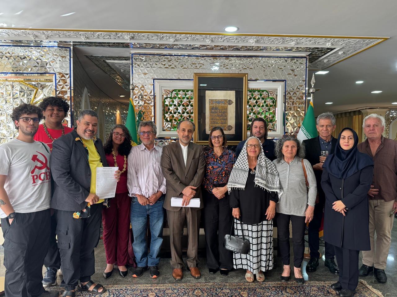 No momento, você está visualizando A mulheres iranianas são ativas na política, no esporte, na educação, na medicina, nas universidades, na pesquisa, na ciência e na gestão pública