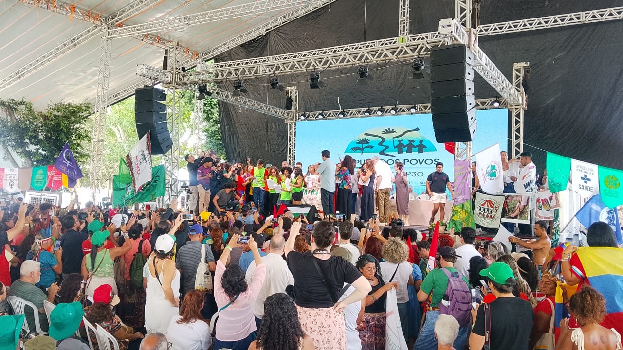 No momento, você está visualizando Conheça a Carta das Infâncias na Cúpula dos Povos 2025 rumo à COP30