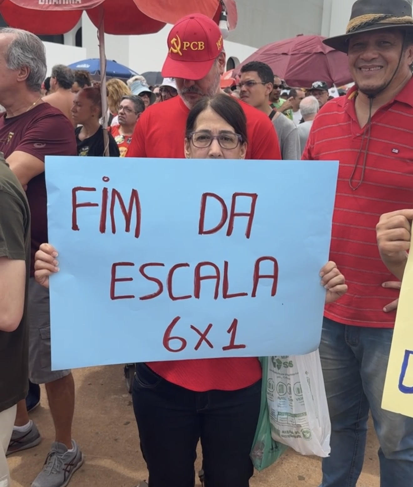 Leia mais sobre o artigo Saiba o que é preciso para a redução de jornada e o fim da 6X1 passarem a valer