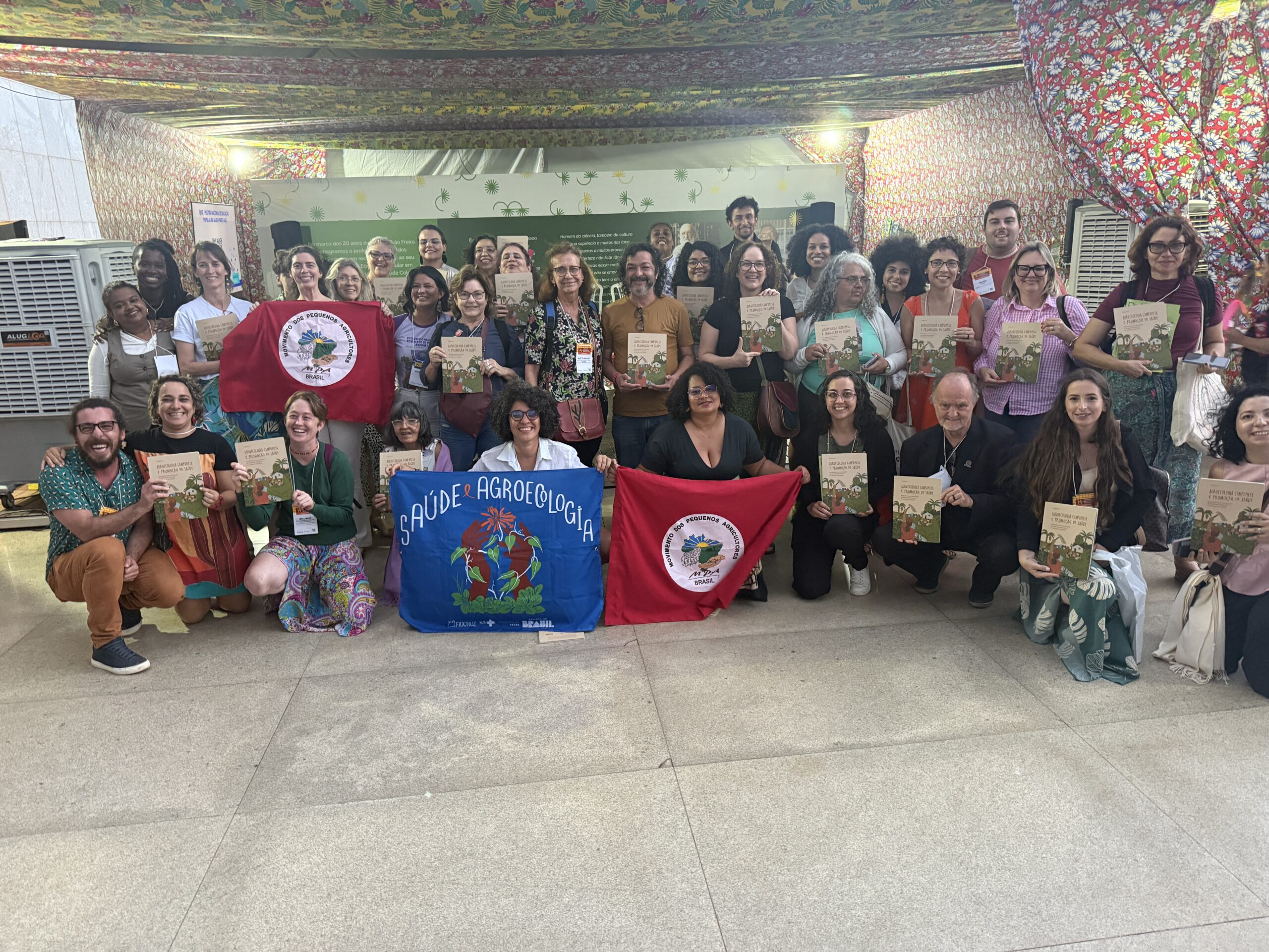No momento, você está visualizando “Caderno 1 – Agroecologia Camponesa”, do MPA e da Fiocruz, analisa 527 experiências na construção da soberania alimentar no campo e na cidade