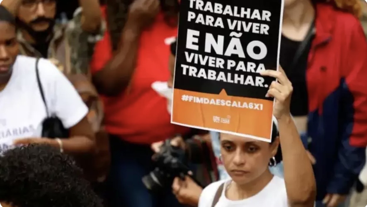 Leia mais sobre o artigo Grande vitória parcial do povo brasileiro: Comissão do Senado aprova fim da escala 6×1