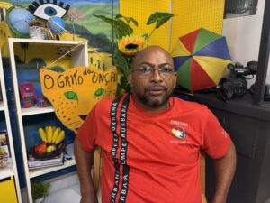 Leia mais sobre o artigo Luta dos trabalhadores de limpeza urbana por respeito, reconhecimento e dignidade é destaque no TV Rosilene