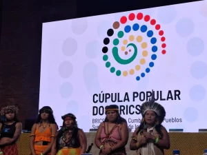 Leia mais sobre o artigo Na Cúpula Popular do Brics, movimentos reivindicam conselho forte e ‘voz’ para decidir sobre projetos do bloco
