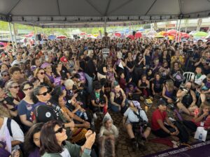 Leia mais sobre o artigo Levante Mulheres Vivas atrai mais de três mil pessoas para Ato na Torre de TV