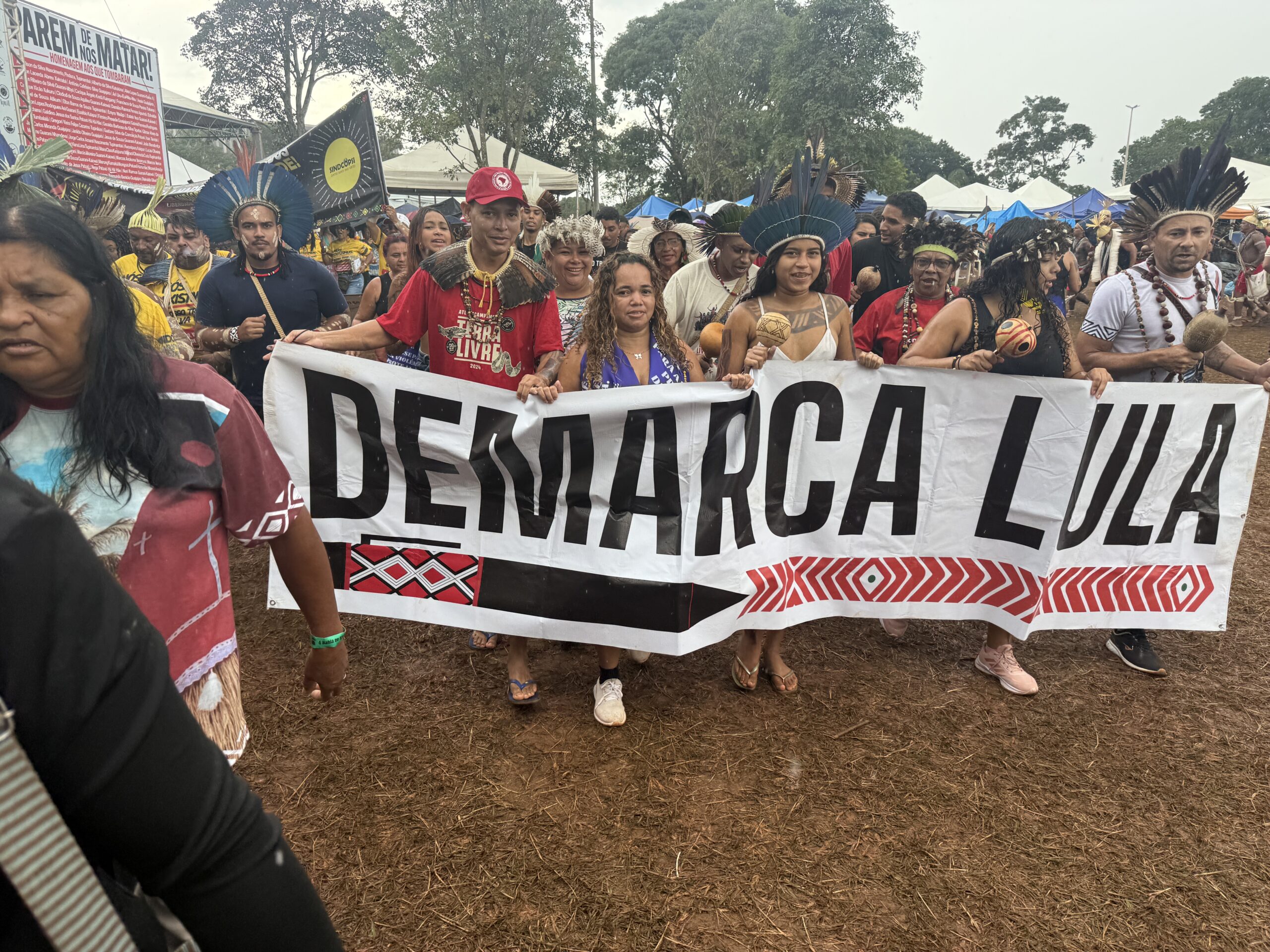 Leia mais sobre o artigo Povos indígenas marcham em Brasília para exigir demarcação de terras ao governo brasileiro