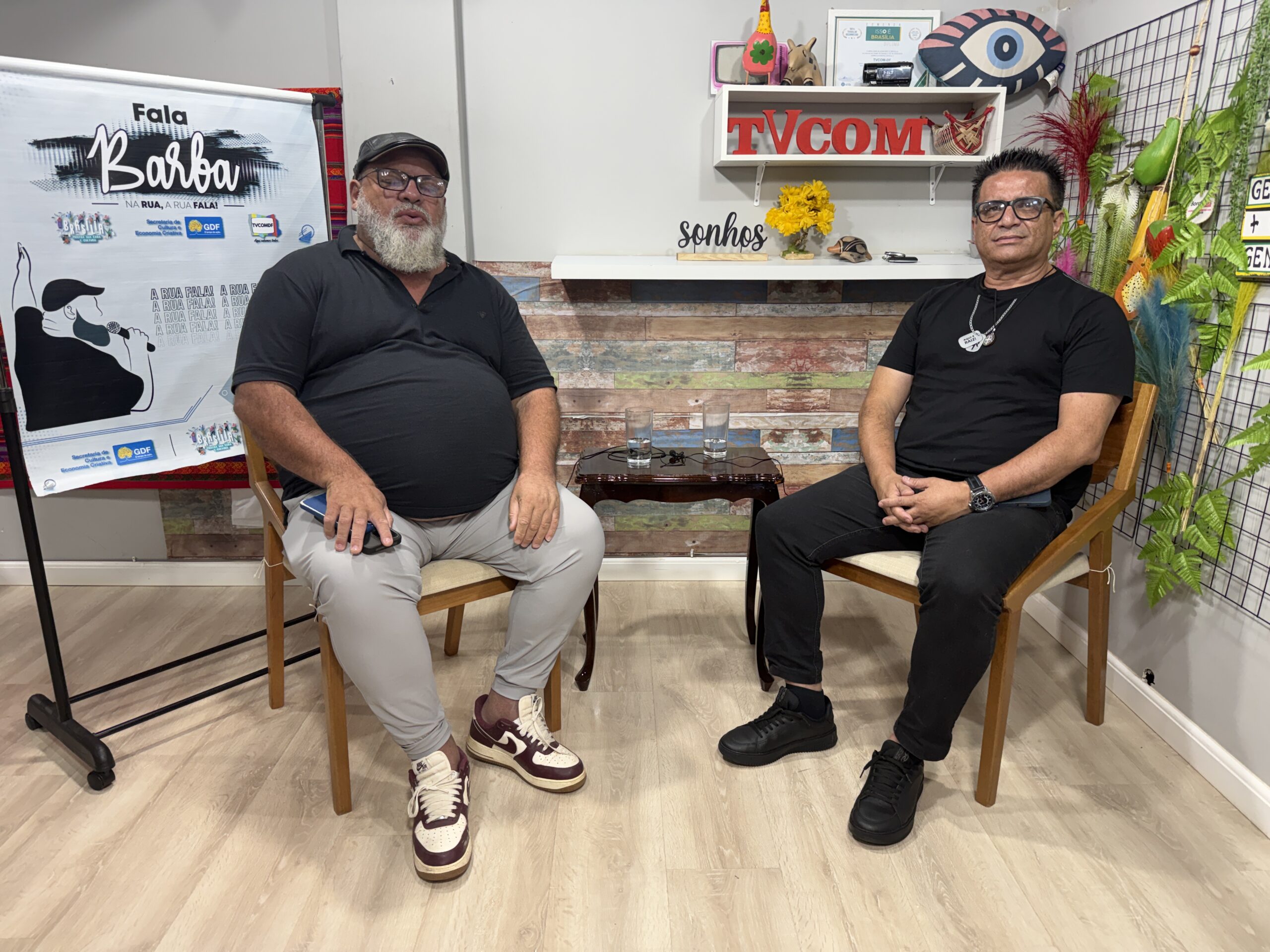 No momento, você está visualizando O delegado Fernando Fernandes e Rogério Barba debatem sobre política e segurança pública 