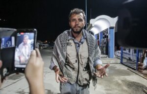 Leia mais sobre o artigo NaziSionistas terroristas sequestraram o brasiliense Thiago Ávila e podem enforcá-lo em Israel