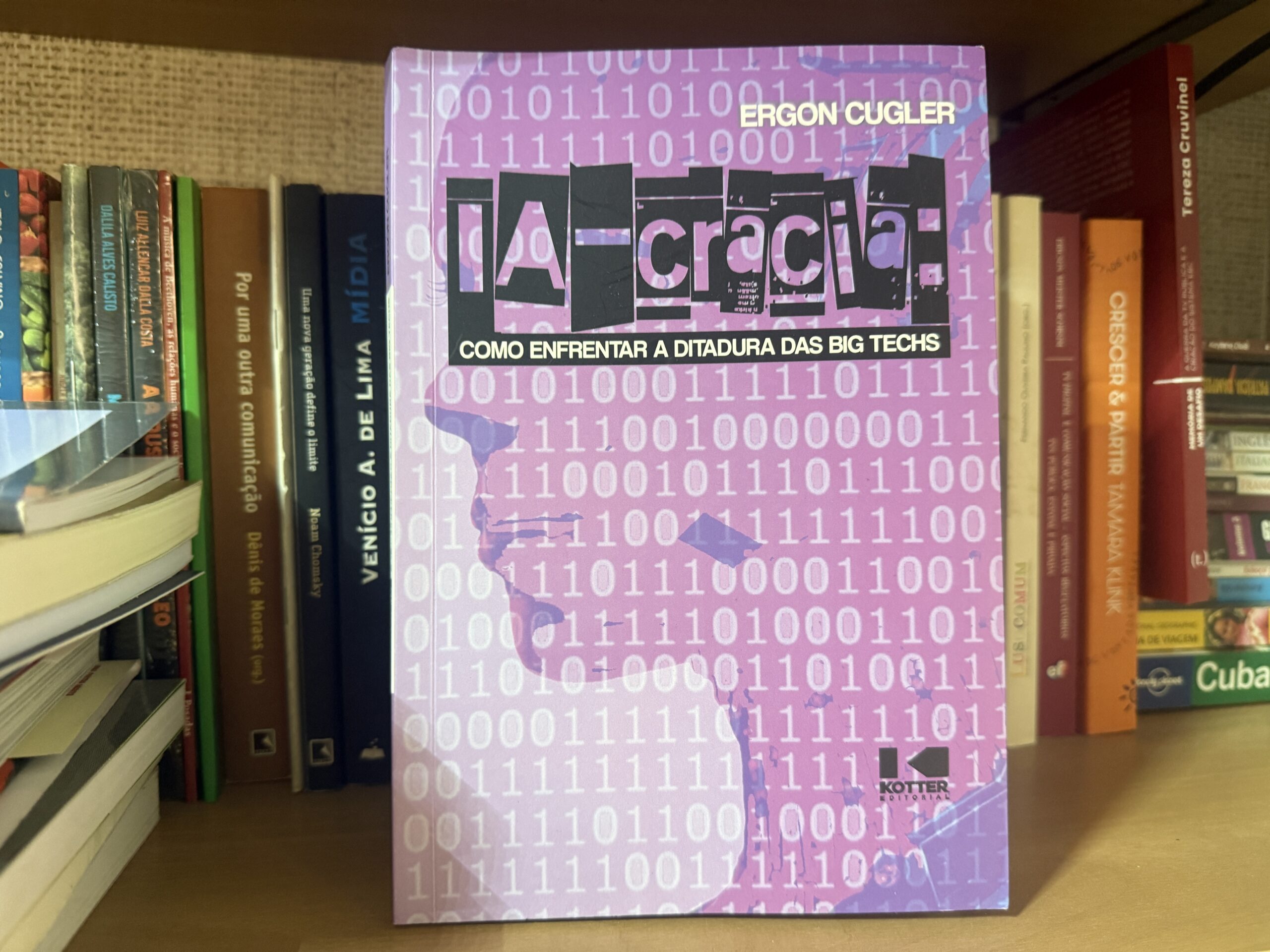 No momento, você está visualizando Livro “IA-cracia” denuncia poder das big techs e alerta para ameaça dos algoritmos à democracia