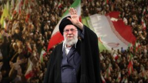 Leia mais sobre o artigo Minuto a minuto: iranianos se despedem do líder mártir da Revolução Islâmica