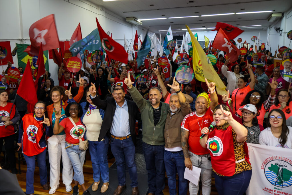 Leia mais sobre o artigo Lançamento das brigadas de agitação e propaganda consolida mobilização popular pela reeleição de Lula