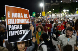 Leia mais sobre o artigo Super-ricos pagaram 4,6% de Imposto de Renda em 2023. Classe trabalhadora, 27,5%