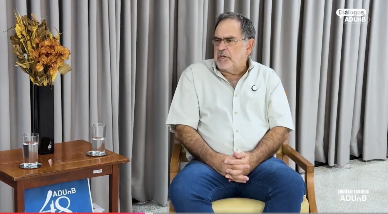No momento, você está visualizando Júlio Miragaya diz que não dá para o governo federal passar um cheque em branco de 11,4 bilhões para salvar o BRB da roubalheira de Ibaneis e Celina