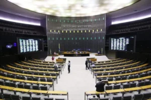 Leia mais sobre o artigo Concurso da Câmara dos Deputados: inscrições abrem nesta quinta (15)