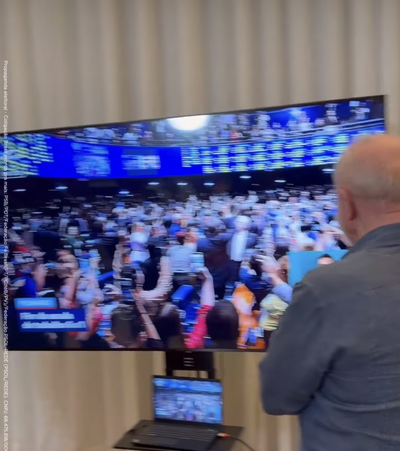 No momento, você está visualizando Vitória de Lula beneficia 27 milhões. Senado aprova redução da jornada de trabalho com 75 votos em dois turnos